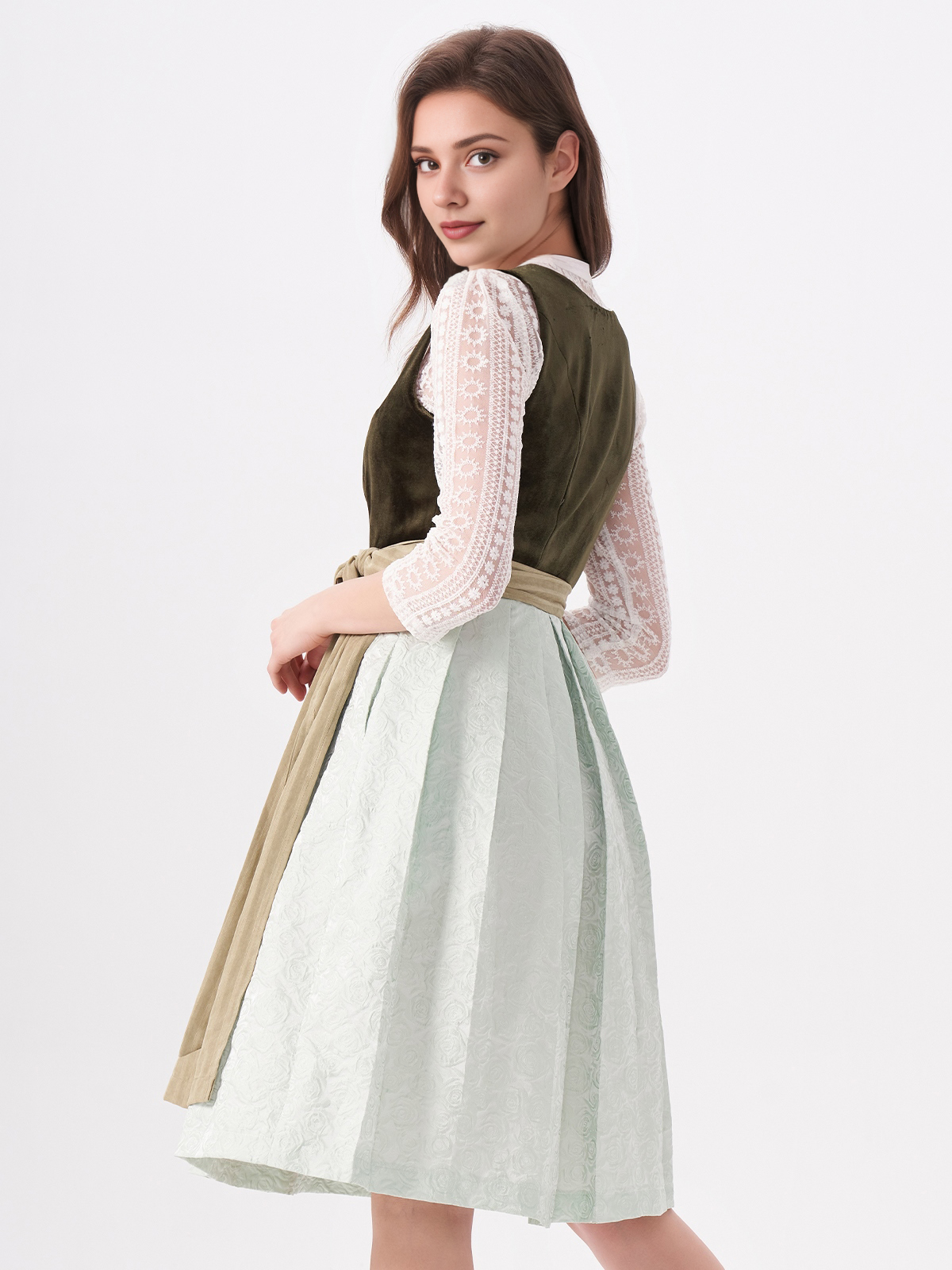 Dirndl in Grün mit modernem Schnitt