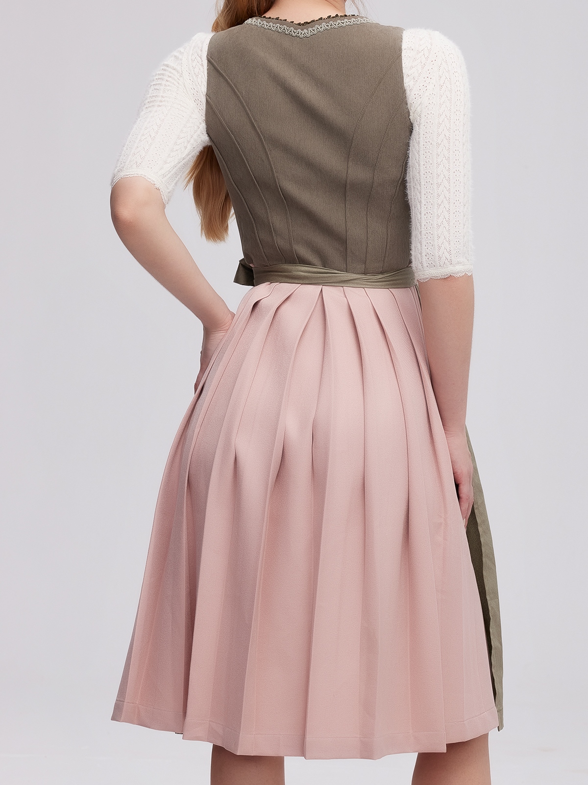 Dirndl in modernem Design