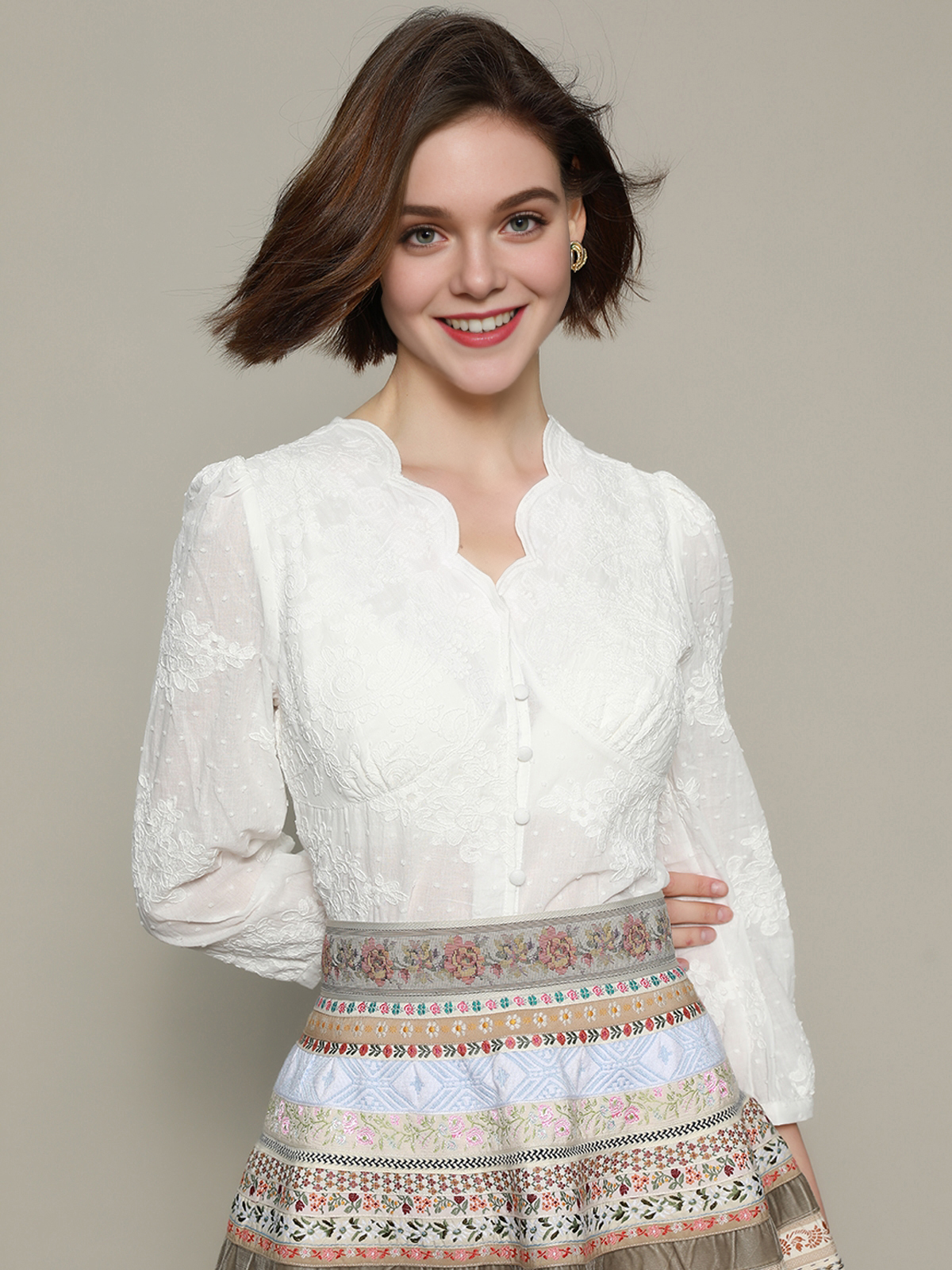Dirndl Bluse in Weiß