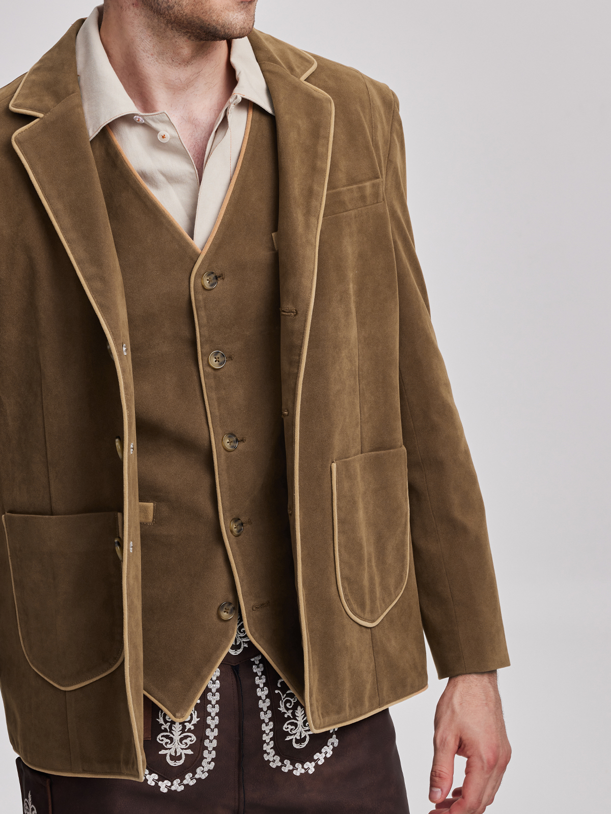 Dirndl in Gelb – perfekt für sommerliche Festivals