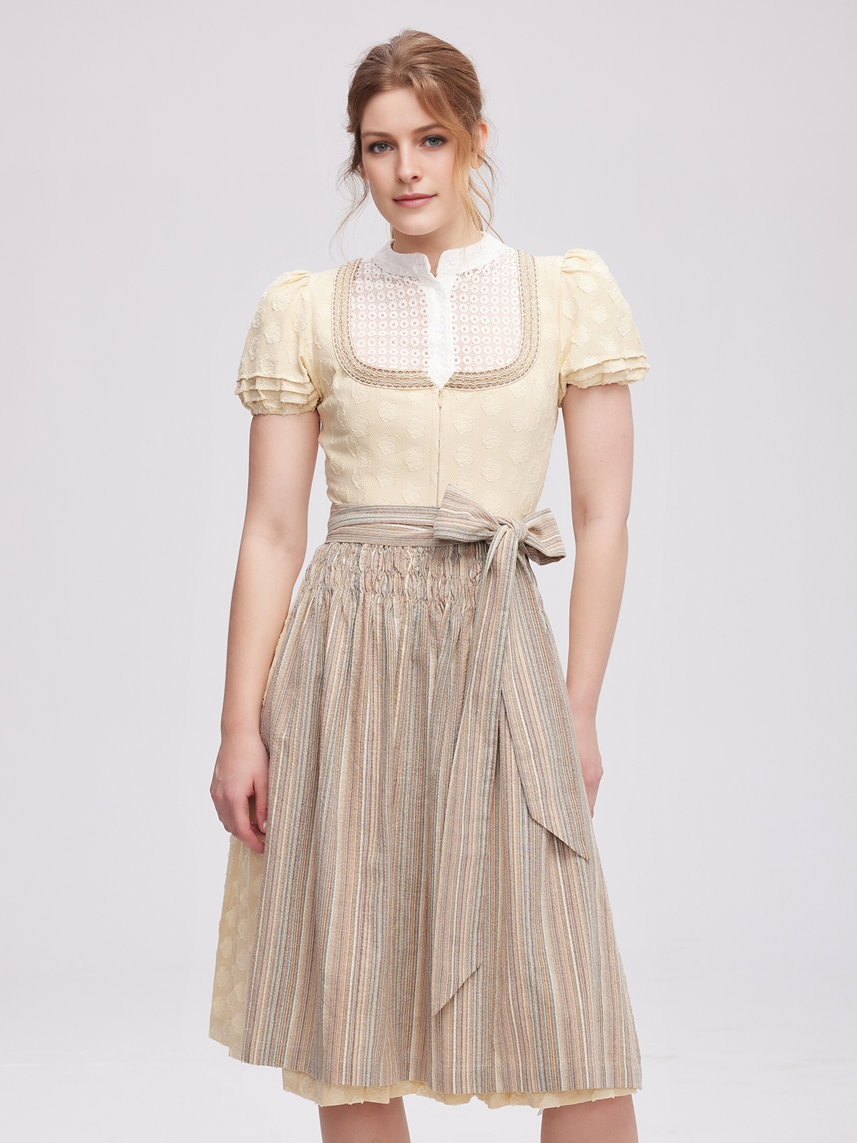 Ein strahlender Rock Zitrone in Aktion