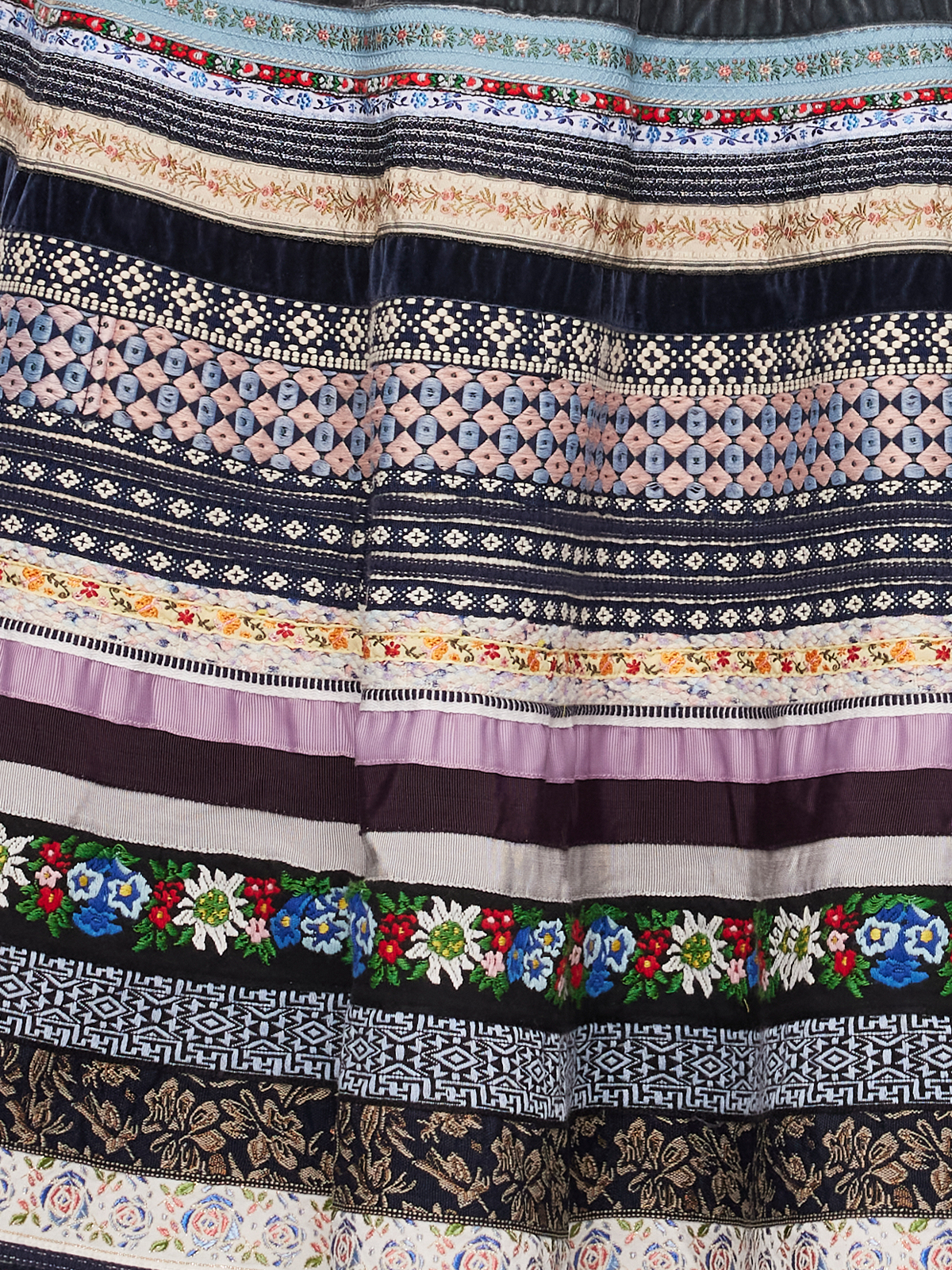 Modernes Ja Mei Dirndl in Blau