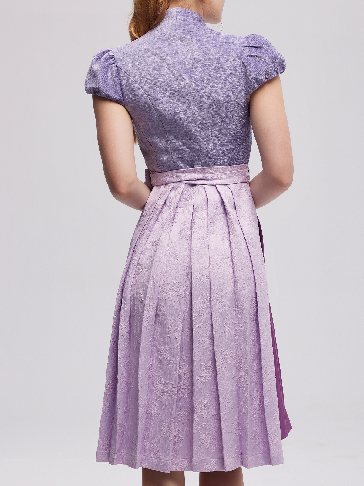 Dirndl in modernem Design