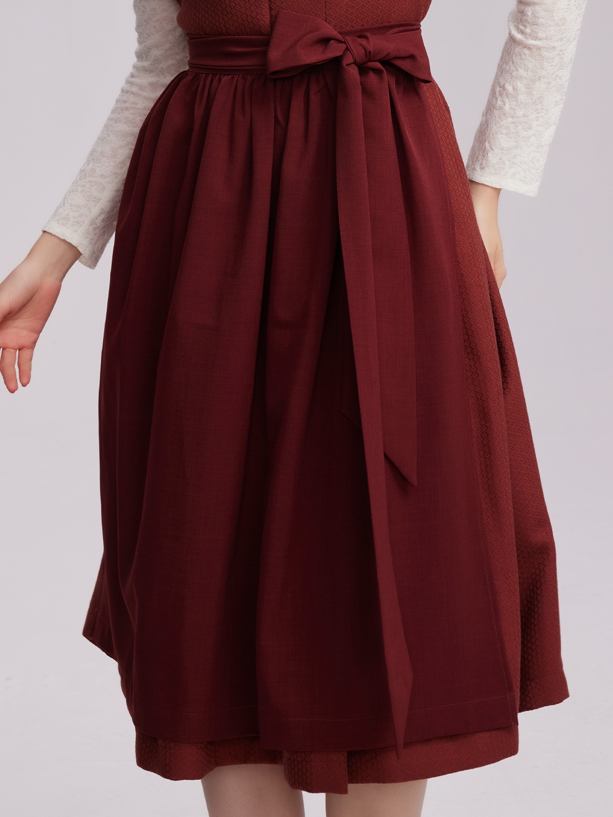 Dirndl in Rot – zeitlose Eleganz