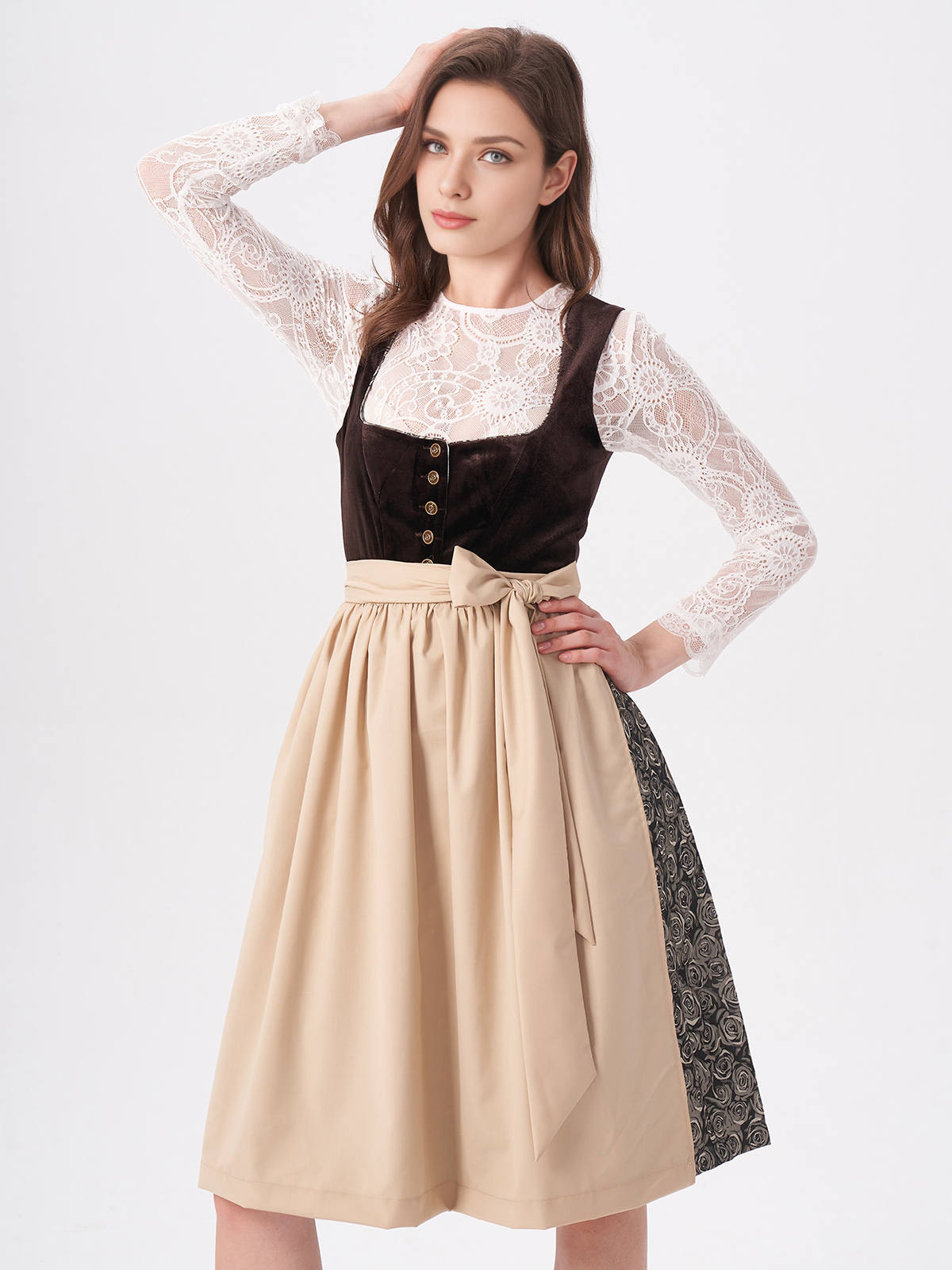 Modernes Dirndl in Braun