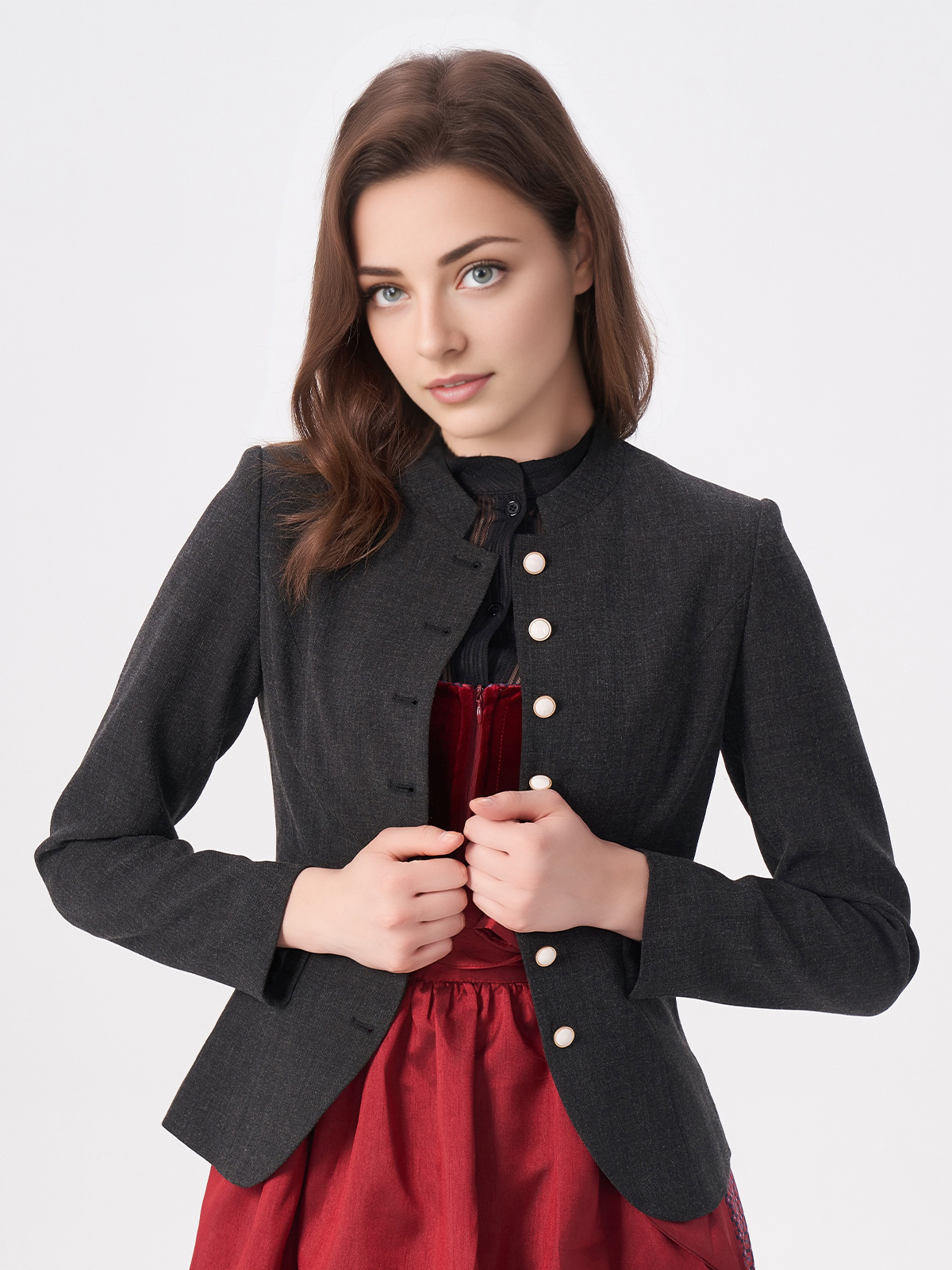 Modernes grün rosa Dirndl mit zeitgemäßem Schnitt