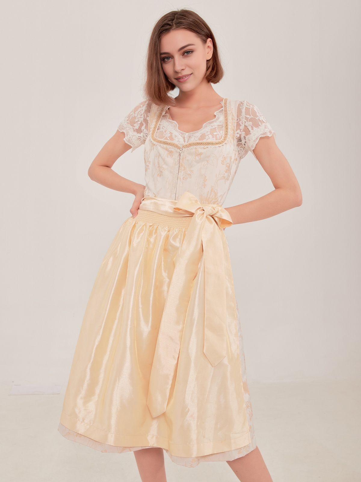 Dirndl Grün Schwarz – Eleganz trifft Tradition