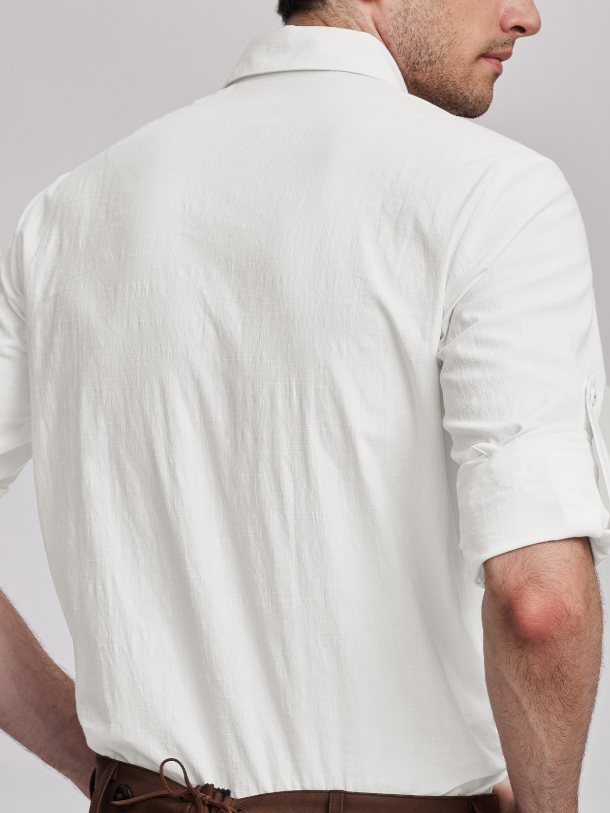 Dirndl mit weißer Bluse